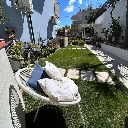 Alojamento de Acomodação e Pequeno-almoço My House 4*