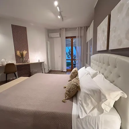 My House Nocleg ze śniadaniem 4*